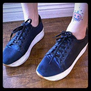 vagabond casey satin sneaker